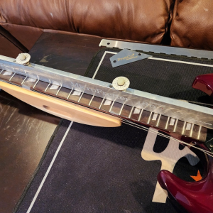 “GlydePro” Fret Leveling System
